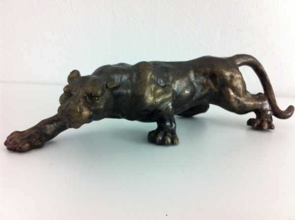 Panther Skulptur bronziert Gusseisen